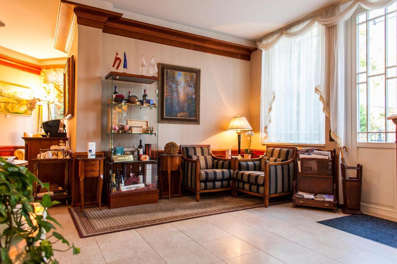 Tb Palace Hotel & Spa Jūrkalne Eksteriør billede
